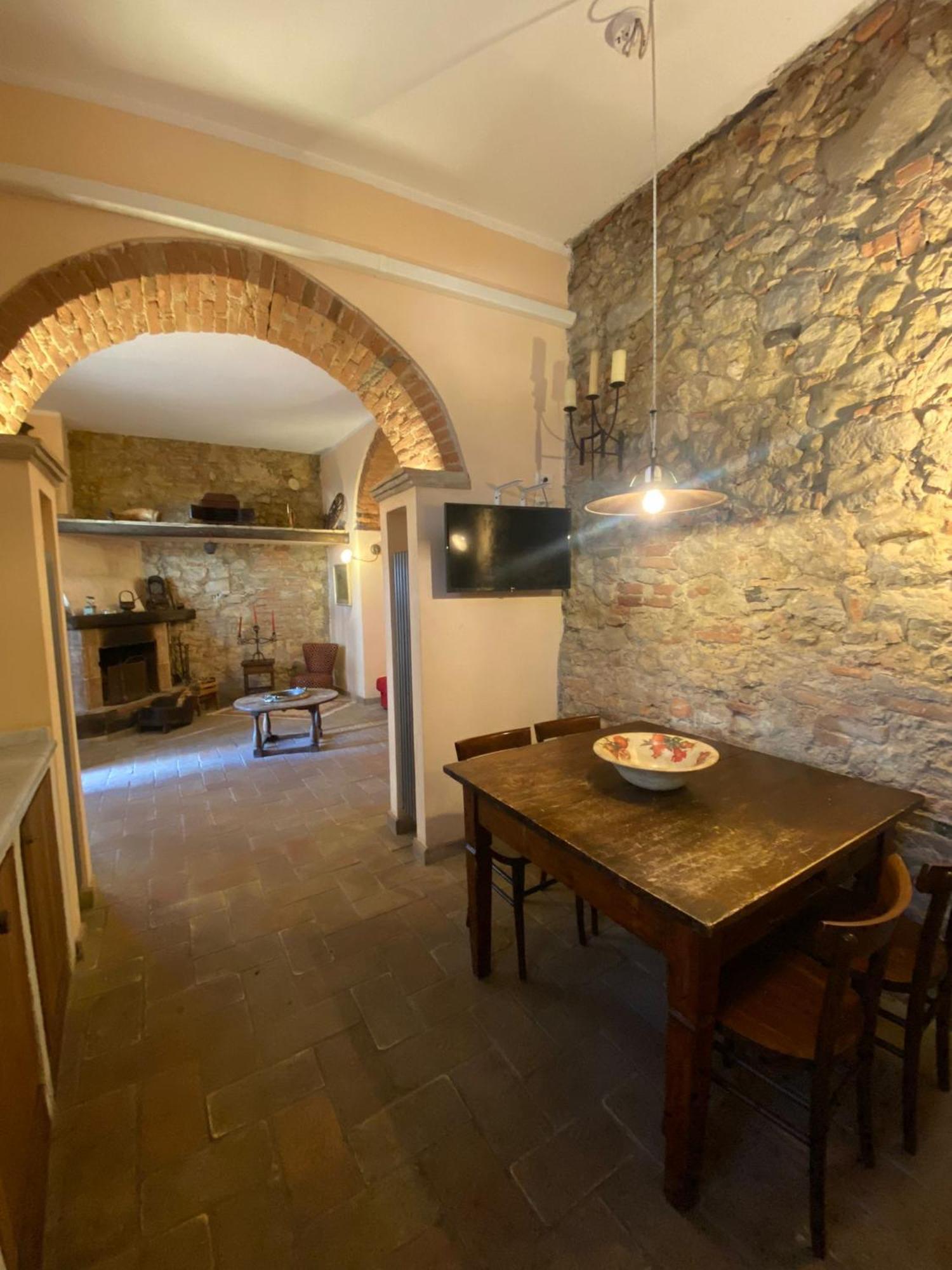 La Lanterna Apartman Collesalvetti Kültér fotó